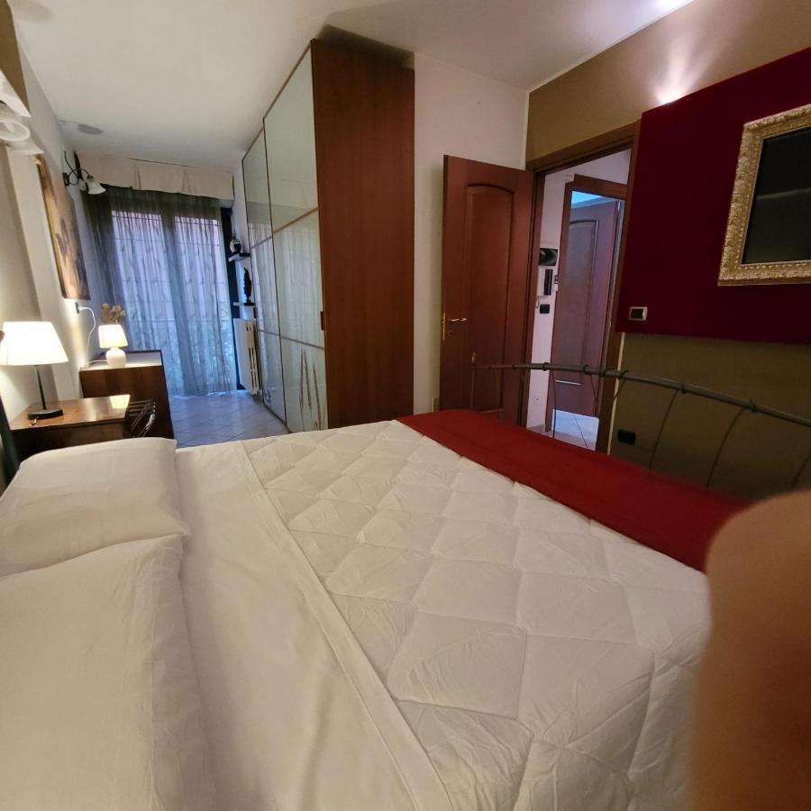 Chic & Relax Apartment Rimini Bagian luar foto